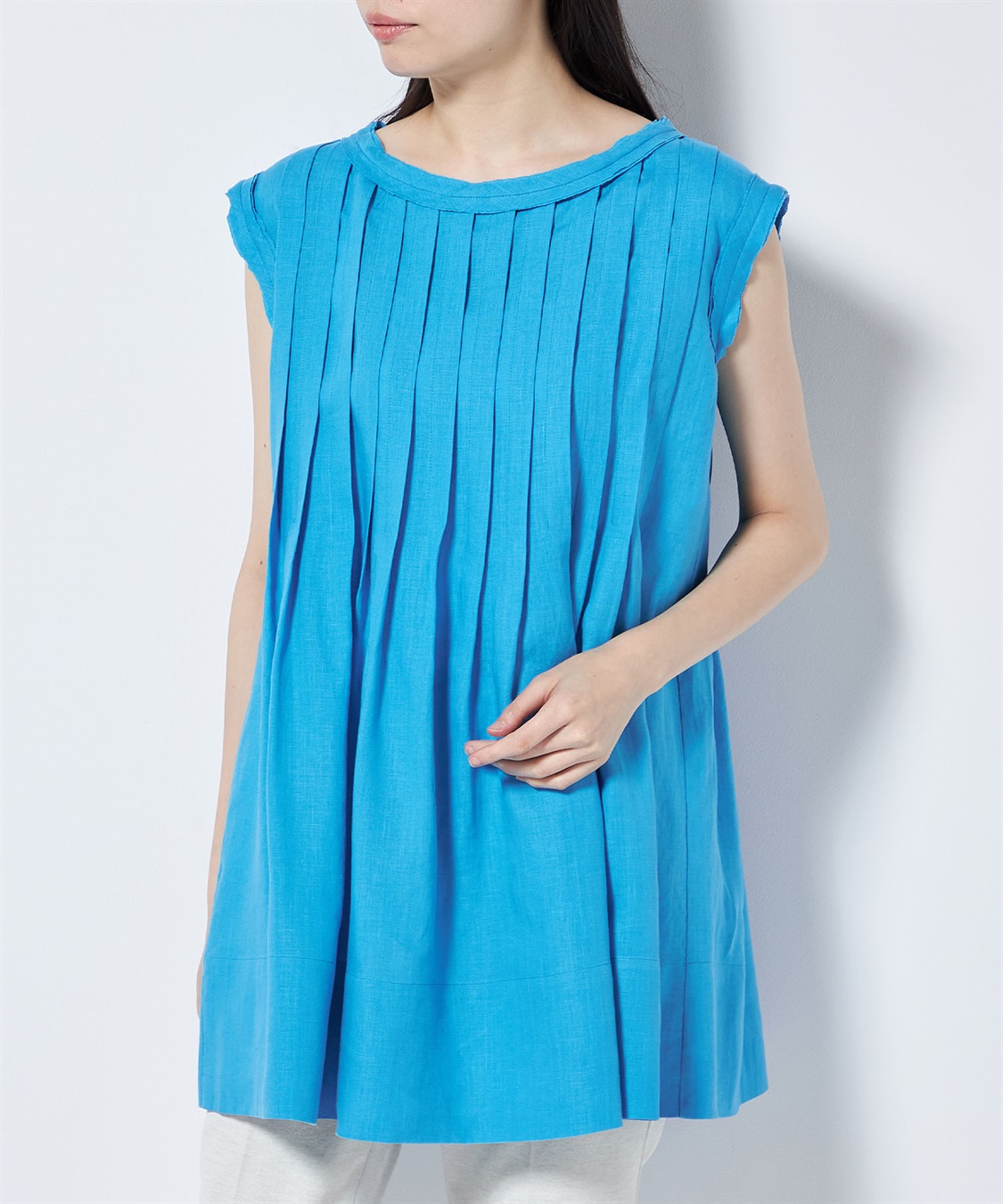 リネンフロントタックノースリーブブラウス 49AV.junko shimada 