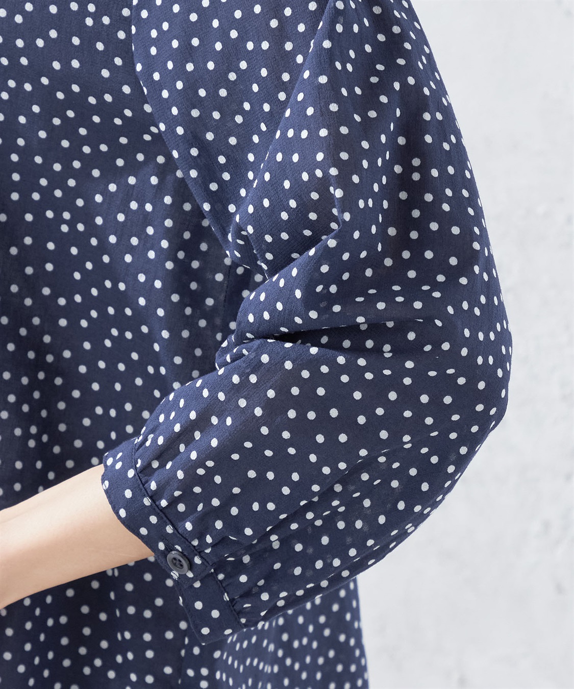 DECOY オーガニックコットンシャンブレーシャツドットプリントブラウス_sub_5