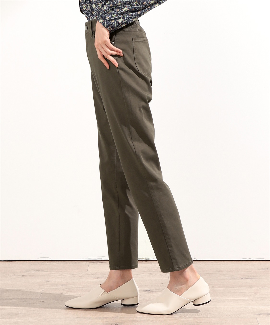 DECOY スリムストレートパンツ_sub_2