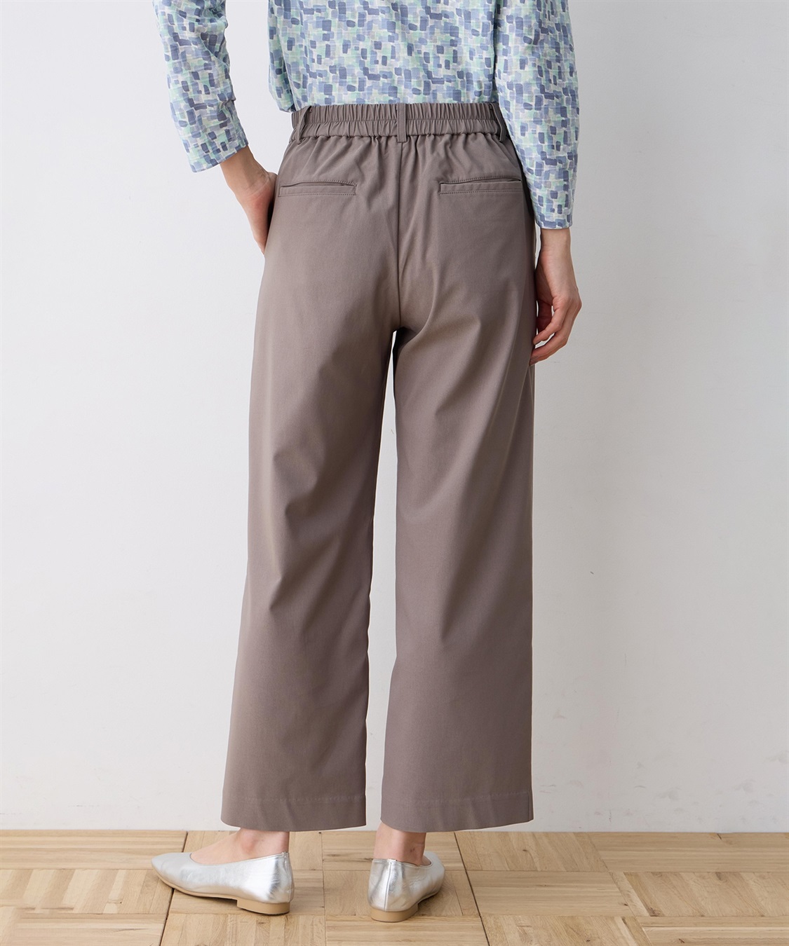 DECOY ストレッチストレートパンツ【接触冷感・後ろウエストゴム】_sub_2