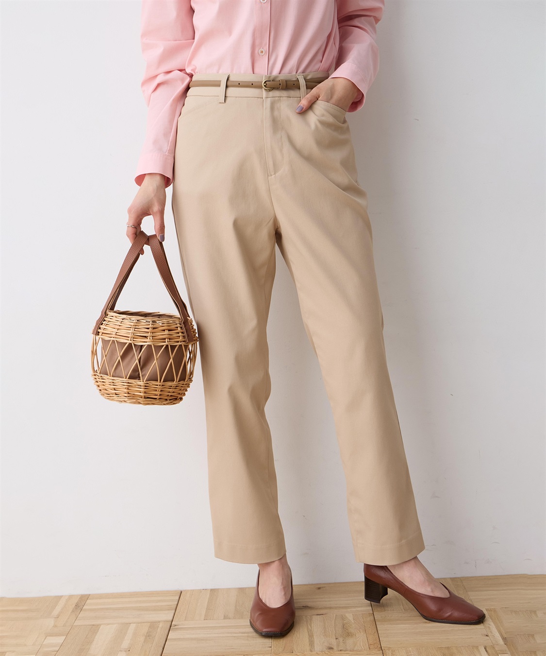 DECOY ファンクションストレッチテーパードパンツ【接触冷感・UVケア・吸水速乾・遮熱・透け防止・後ろウエストゴム・サスティナブル素材】_sub_1