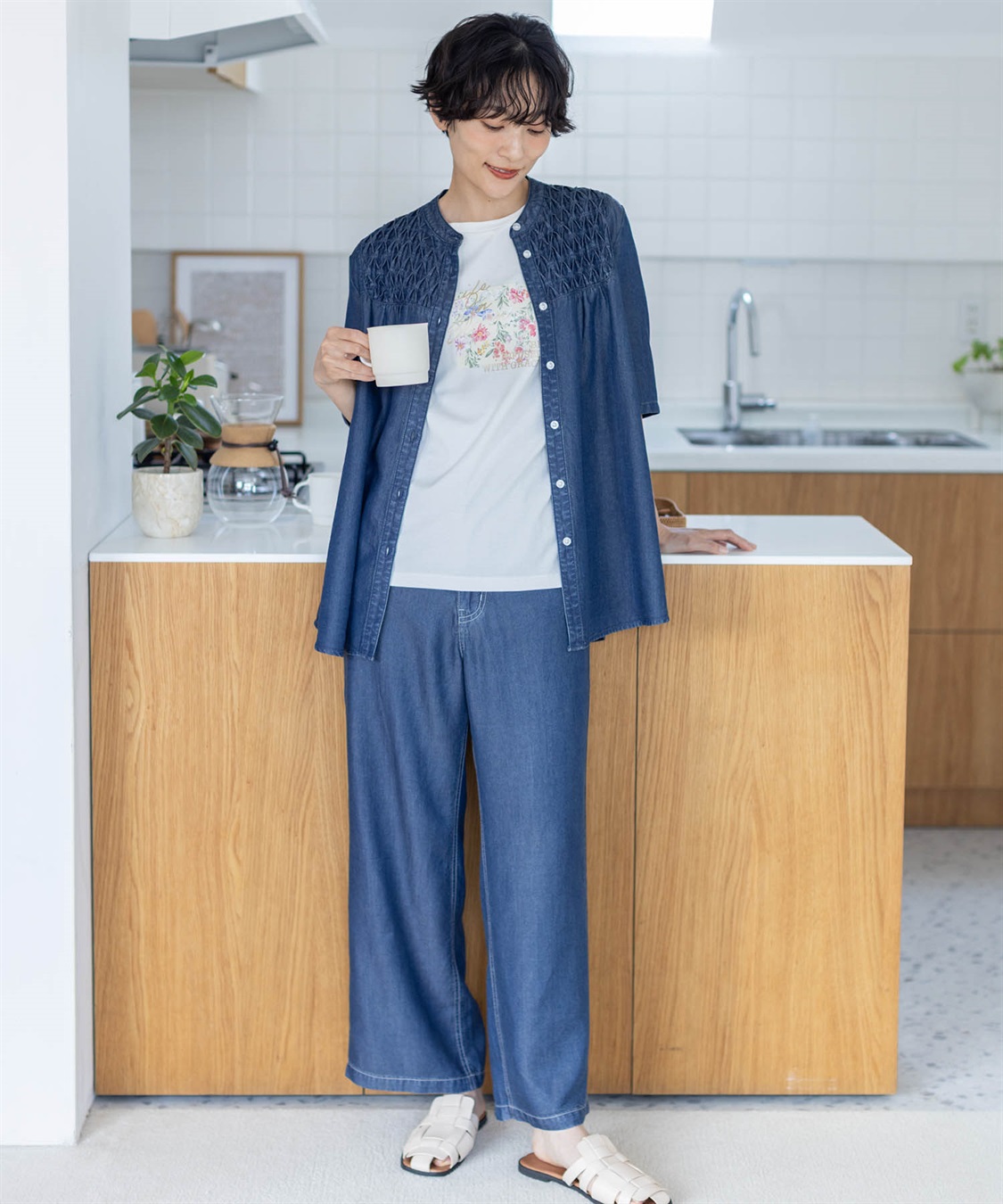 デニムストレートパンツ【接触冷感・後ろウエストゴム】 DECOY｜クロス