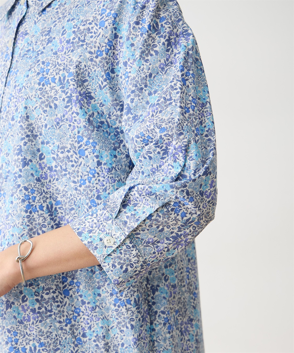 P LAMARINEFRANCAISE リバティ LIBERTY ワンピース 青 LA MARINE FRANCAISE（マリン フランセーズ）の「LIBERTYラウンド