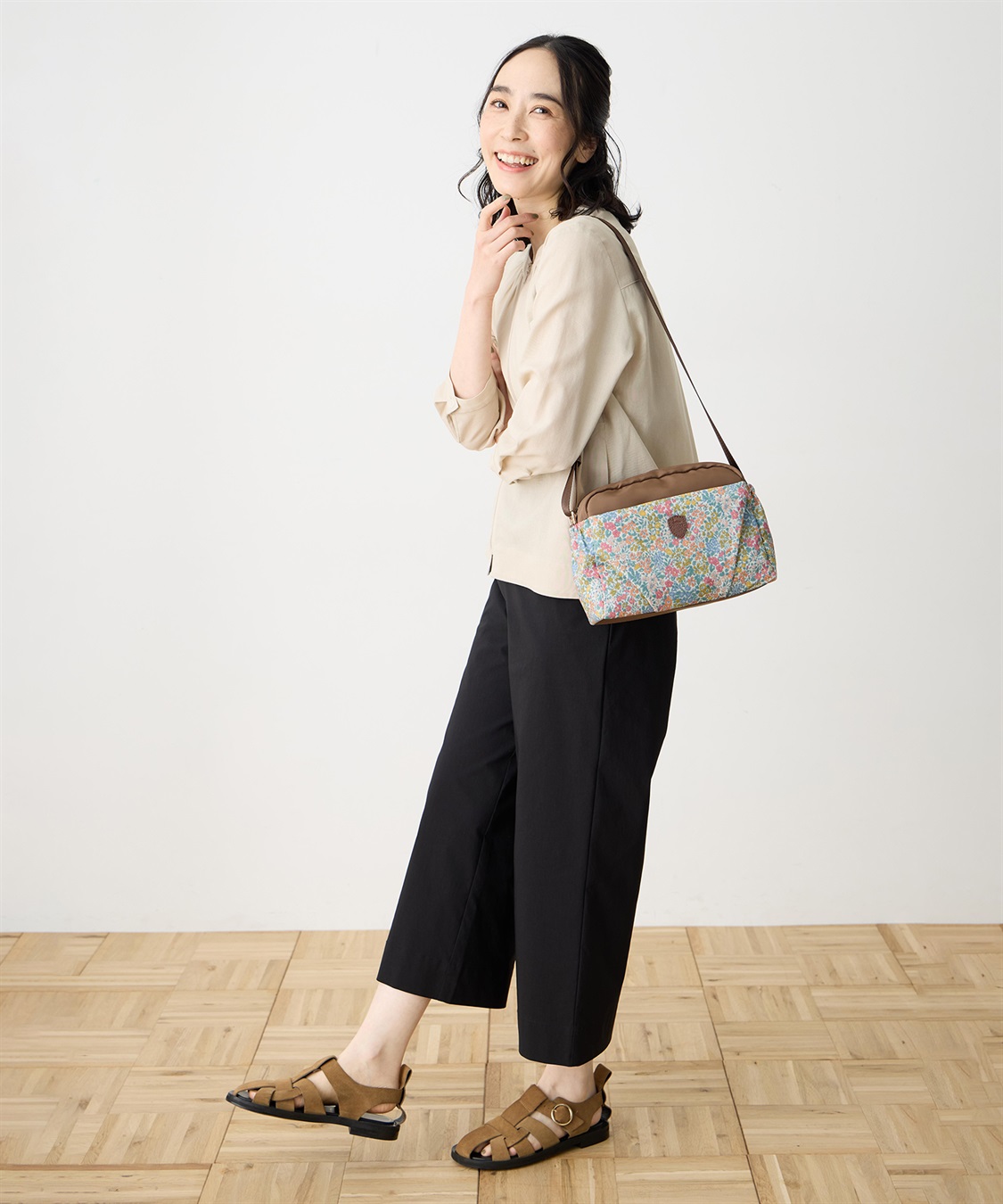 新品　リバティ　限定品ショルダーバッグ　定価55,000円　友禅　コラボ LIBERTY. - 新品 リバティ 限定品ショルダーバッグ 定価55,000円 友禅