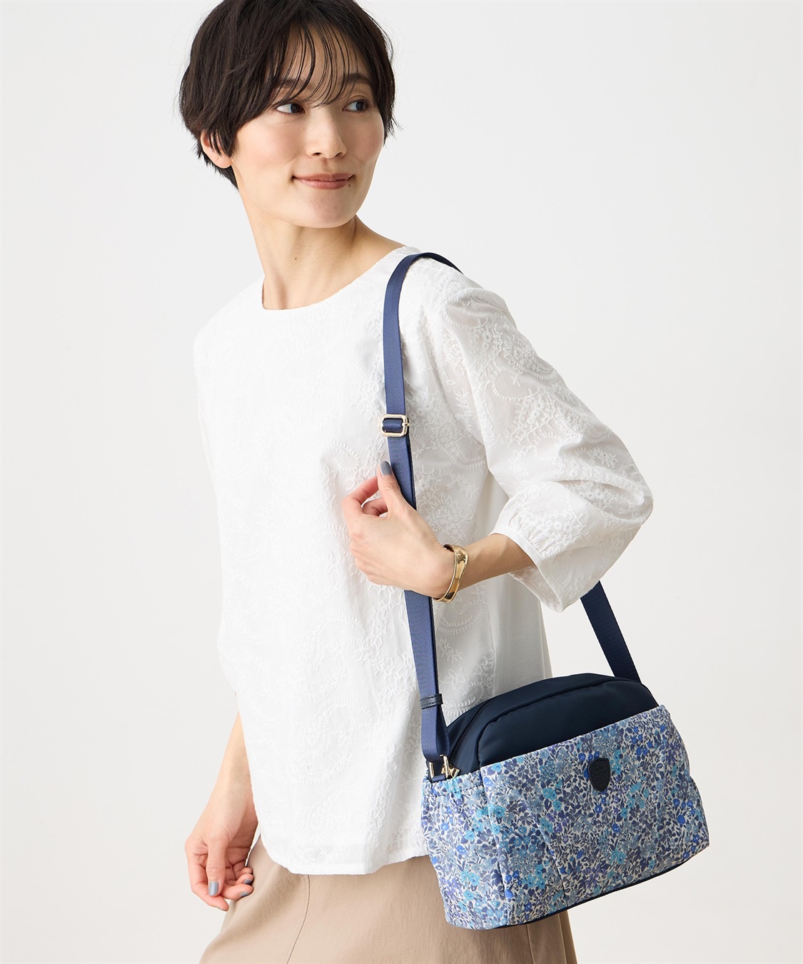 専用になりました。【未使用】贅沢　リバティの4wayバック Liberty】リバティプリント2WAYトートバッグ DECOY｜クロスプラス公式