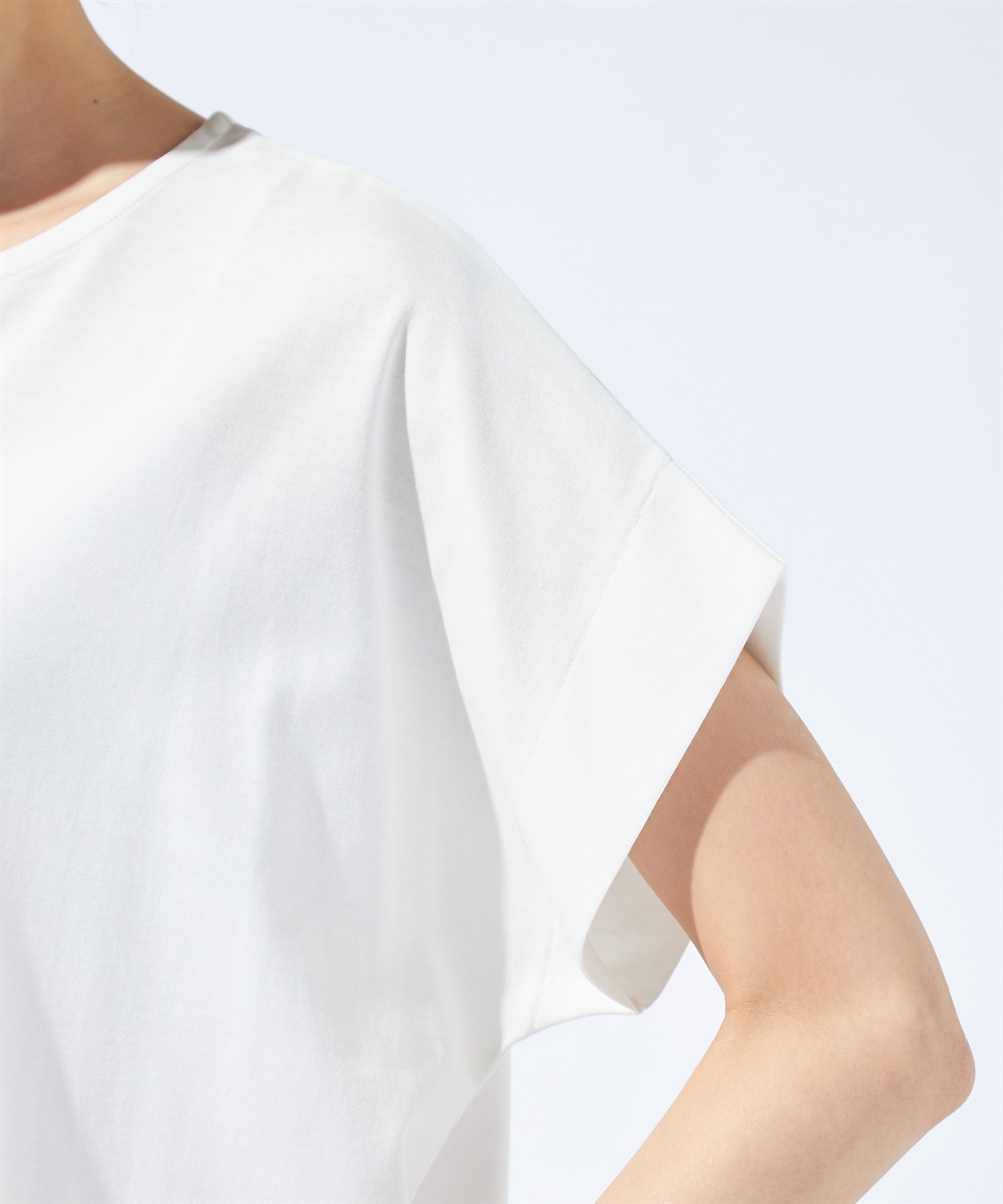 Petit Honfleur 【汗じみ防止・UVカット・冷感】フレンチスリーブプルオーバー_sub_8