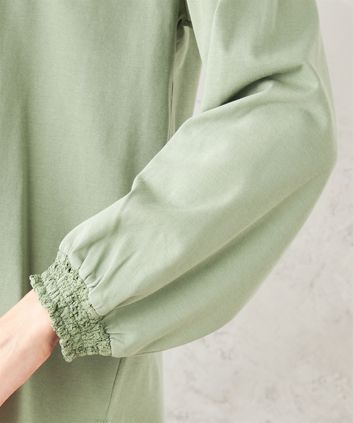 Petit Honfleur レーススリーブプルオーバー_sub_4