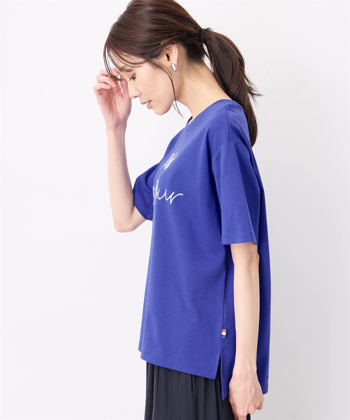 Petit Honfleur 【冷感】【UVカット】チェーンステッチロゴTシャツ_sub_2