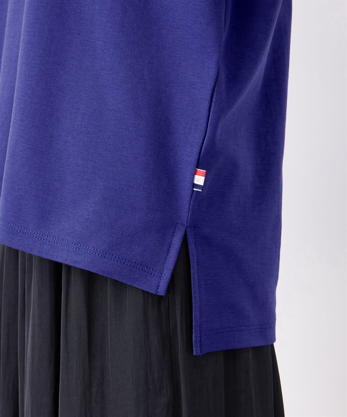 Petit Honfleur 【冷感】【UVカット】チェーンステッチロゴTシャツ_sub_4