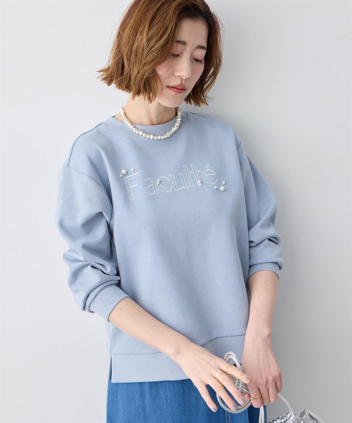 Petit Honfleur パール付きロゴプリントプルオーバー_sub_4