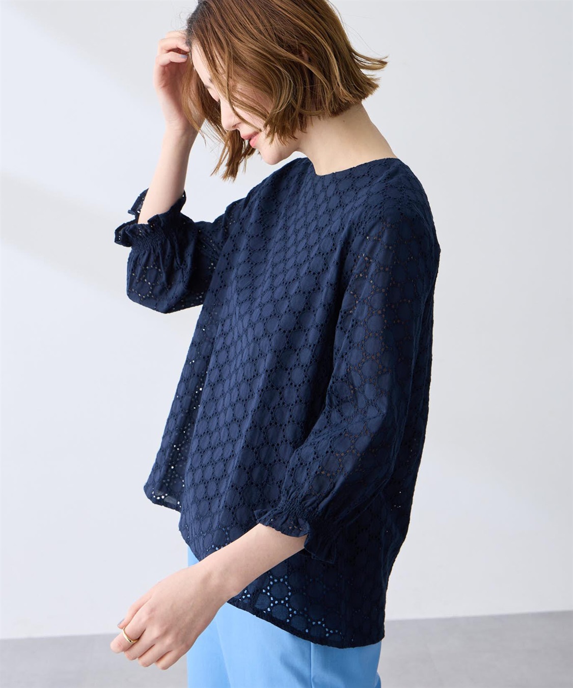 Petit Honfleur レースシャーリング袖ブラウス_sub_8