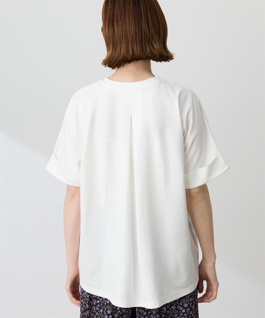 Petit Honfleur バックタックワイドTシャツ【接触冷感・UVカット・透けにくい】_sub_2