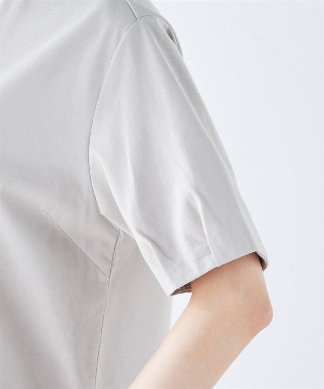 Petit Honfleur 【接触冷感・汗染み防止】ハーフスリーブタックプルオーバー_sub_4