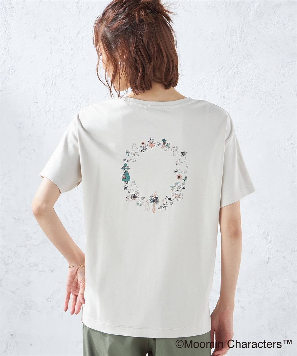ムーミンコラボ バックプリントｔシャツ Petit Honfleur クロスプラス公式通販サイト