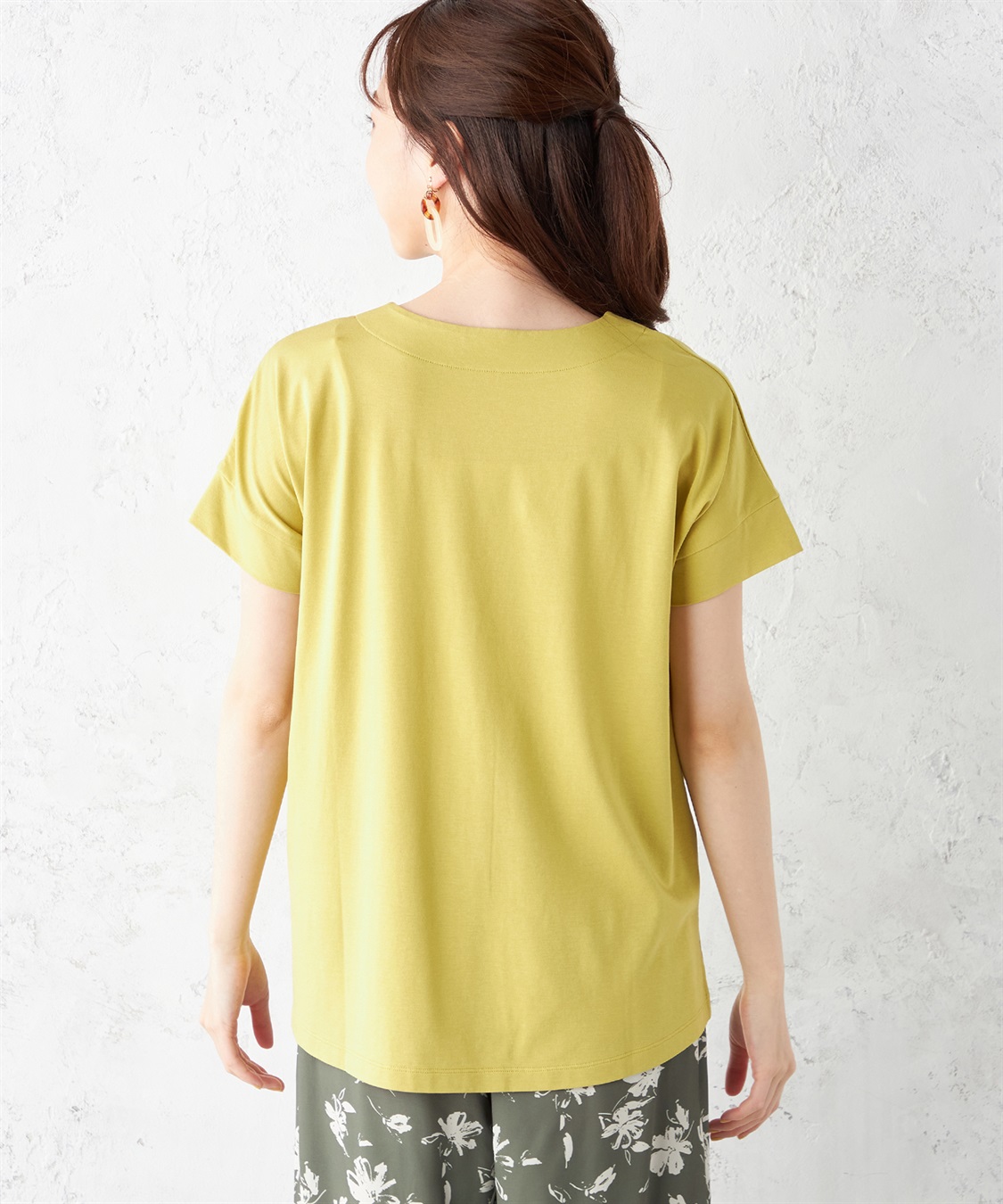 Petit Honfleur 【接触冷感】VネックTシャツ_sub_3