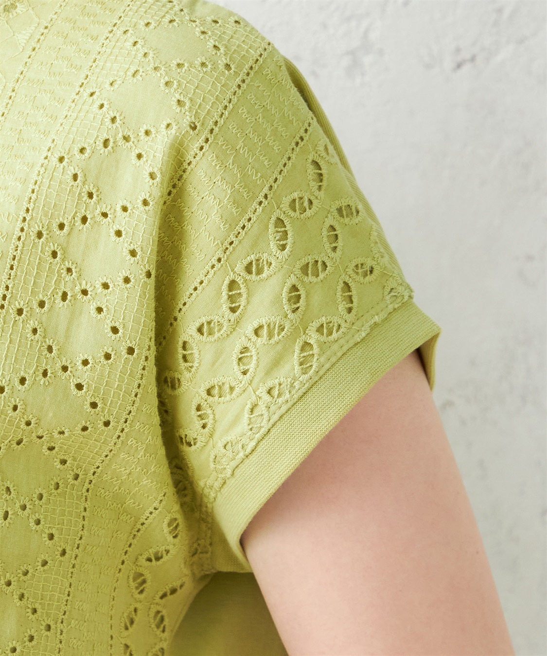 Petit Honfleur フロントレースモックネックプルオーバー_sub_4