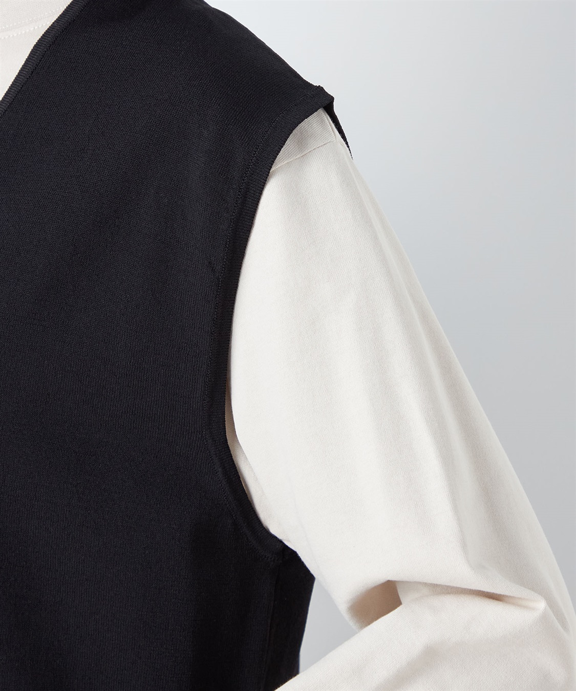 Petit Honfleur Vネックニットベスト_sub_4