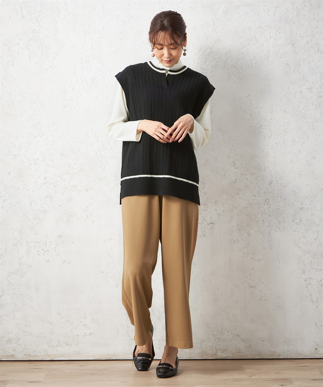 ケーブル編みベスト Petit Honfleur｜クロスプラス公式通販サイト