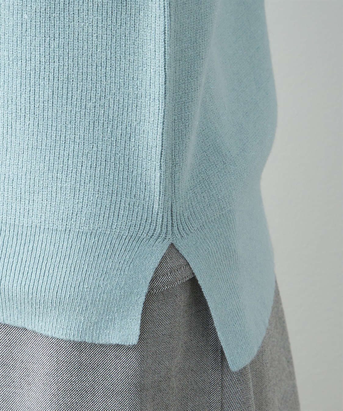 Petit Honfleur ラメニットハイネックプルオーバー_sub_5