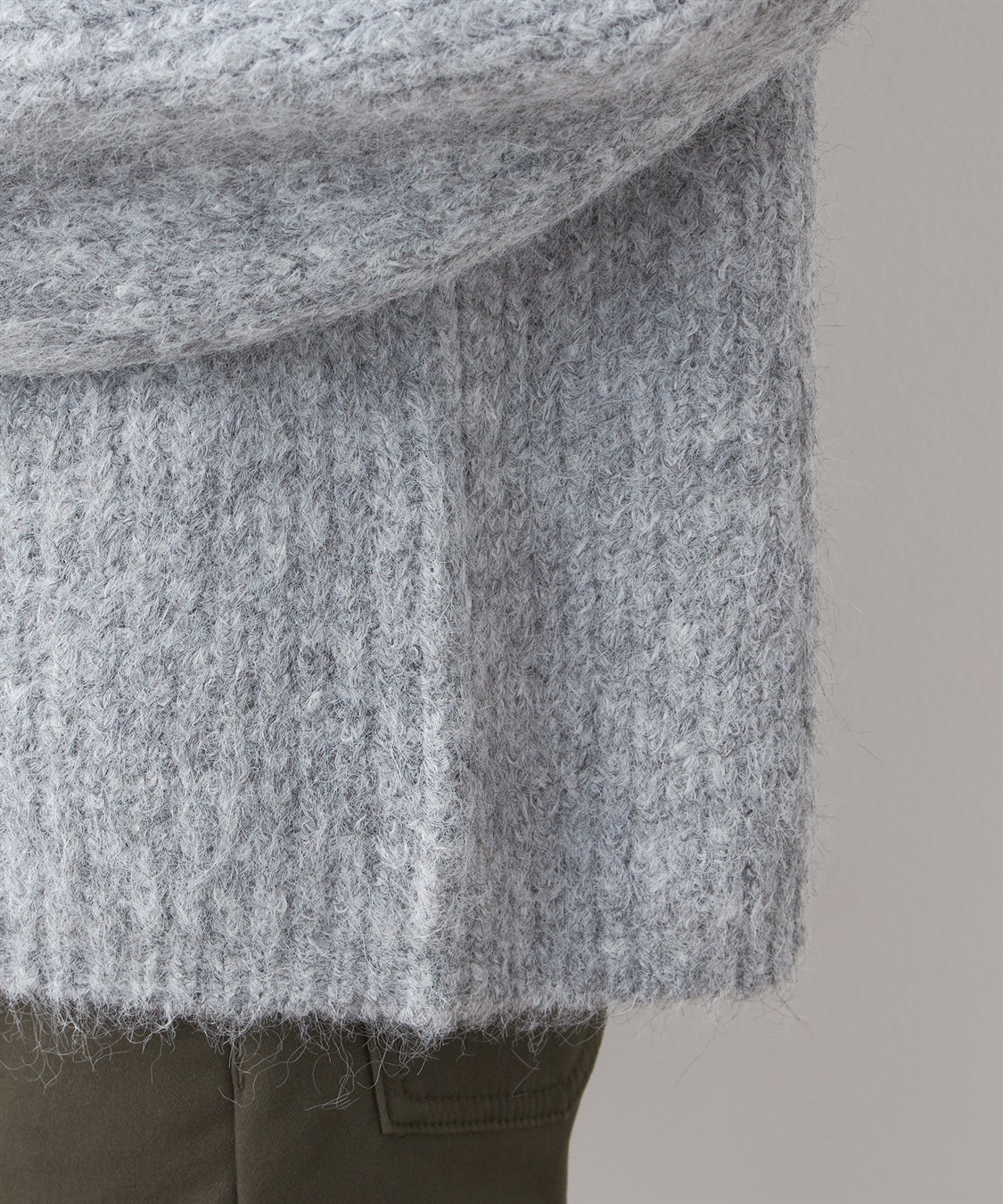 ラウンドネックニットプルオーバー Petit Honfleur｜クロスプラス公式