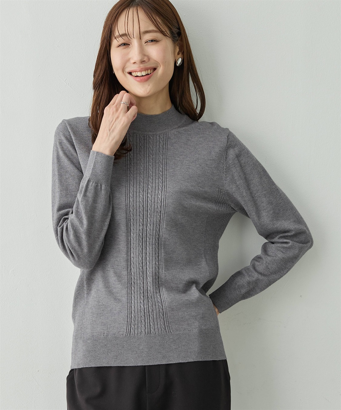 Petit Honfleur フロントケーブル編みハイネックニットプルオーバー【楽ちんニットシリーズ・静電気防止・ウォッシャブル】_sub_6