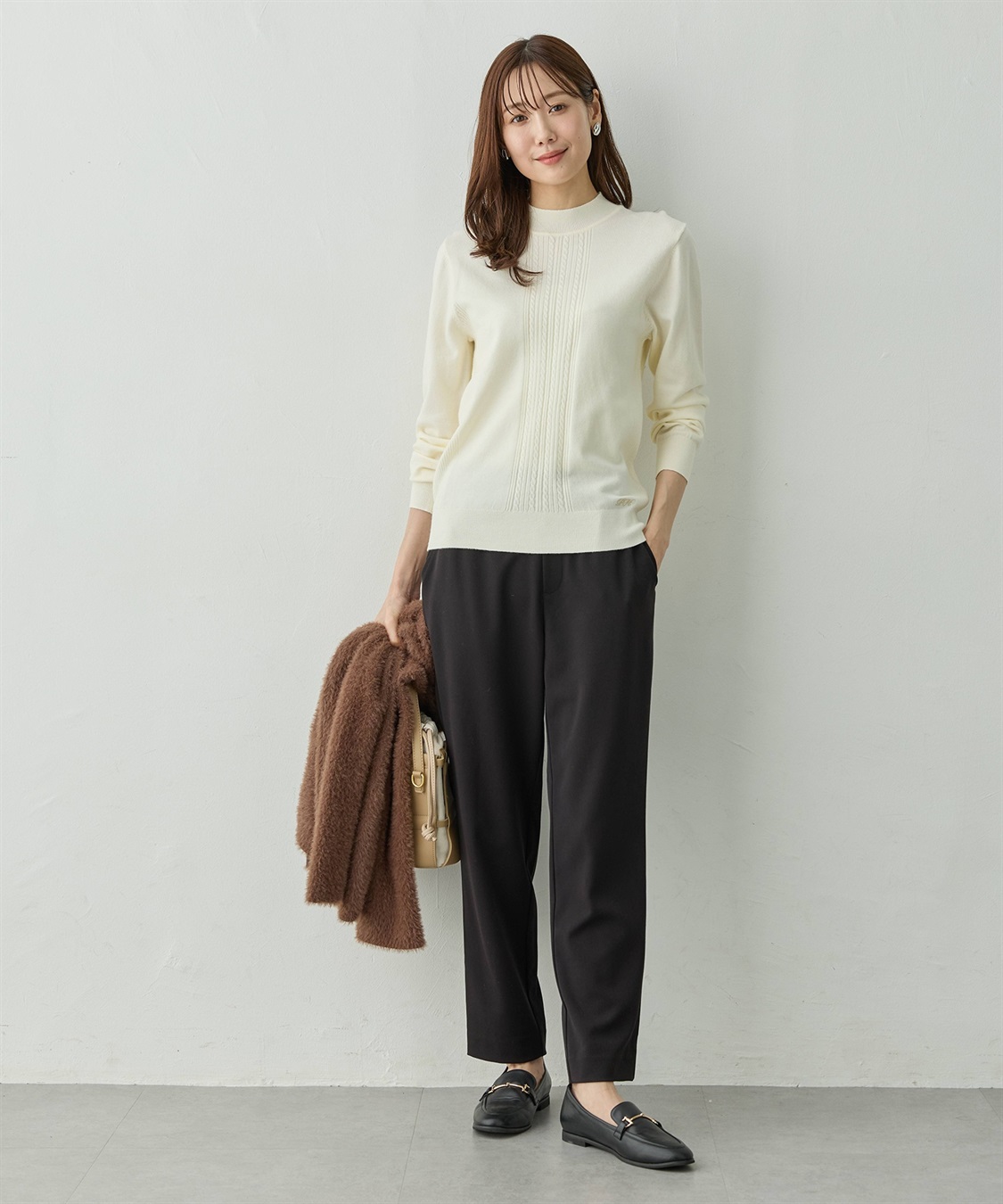 Petit Honfleur フロントケーブル編みハイネックニットプルオーバー【楽ちんニットシリーズ・静電気防止・ウォッシャブル】_sub_12