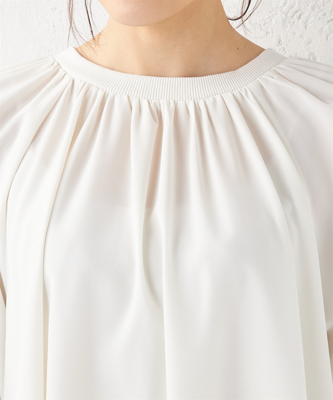 Petit Honfleur シャーリングネックブラウス_sub_3