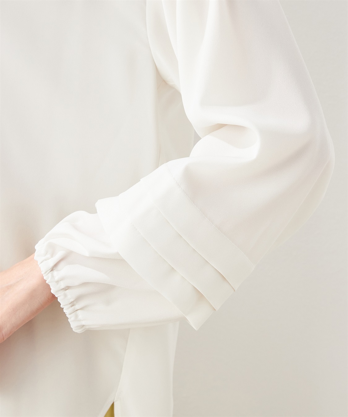 Petit Honfleur デザインスリーブブラウス_sub_5