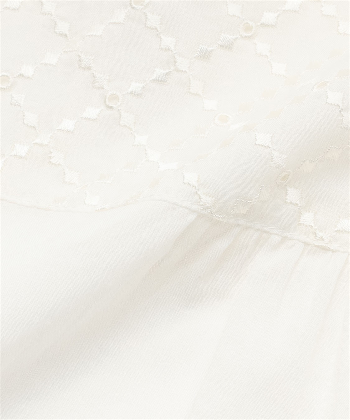 Petit Honfleur ヨーク刺繍切り替えブラウス_sub_7