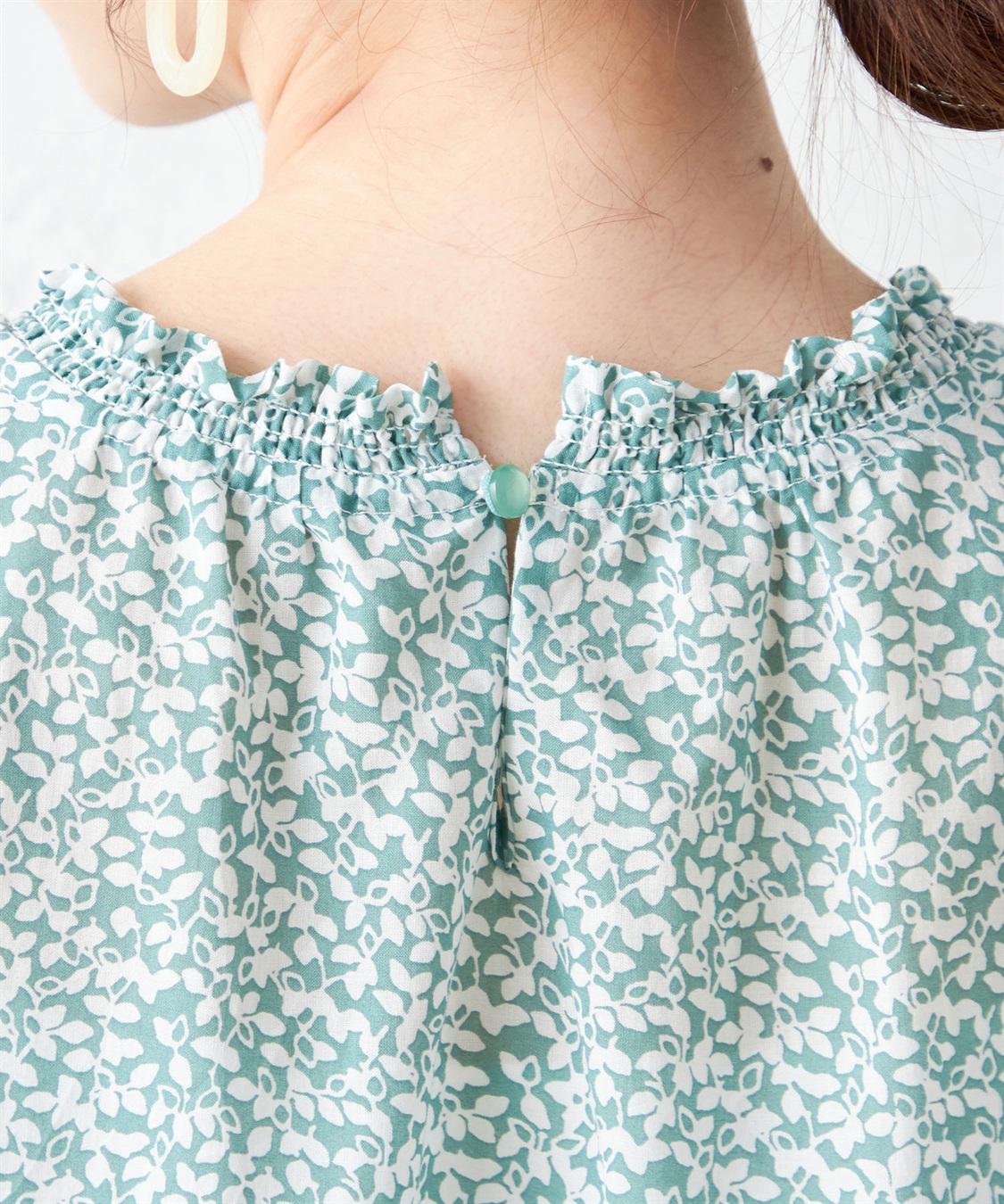 Petit Honfleur シャーリングプリントブラウス_sub_4