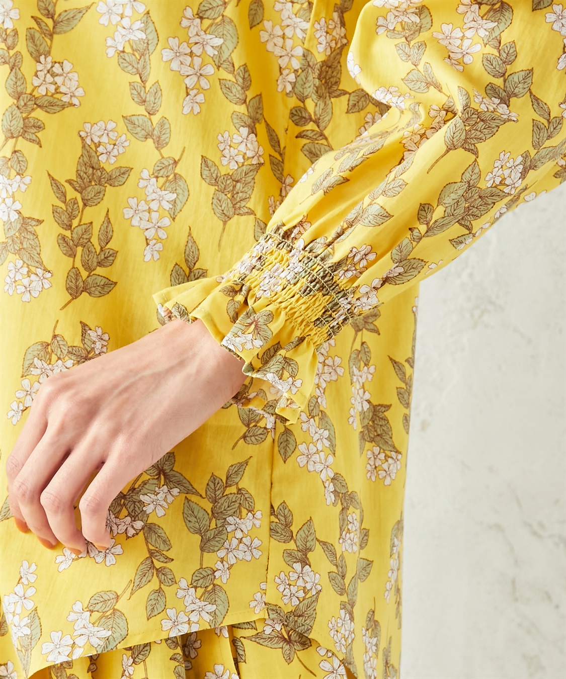 Petit Honfleur プリントハイネックブラウス_sub_5