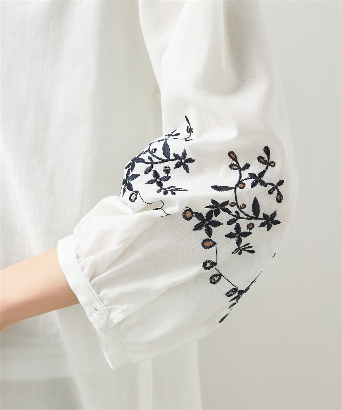 Petit Honfleur 刺しゅうブラウス_sub_5