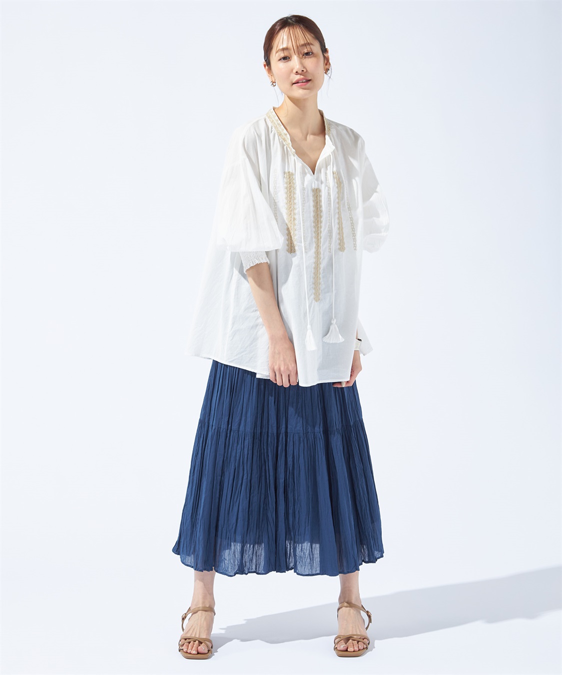 Petit Honfleur ギャザー刺しゅうブラウス_sub_12