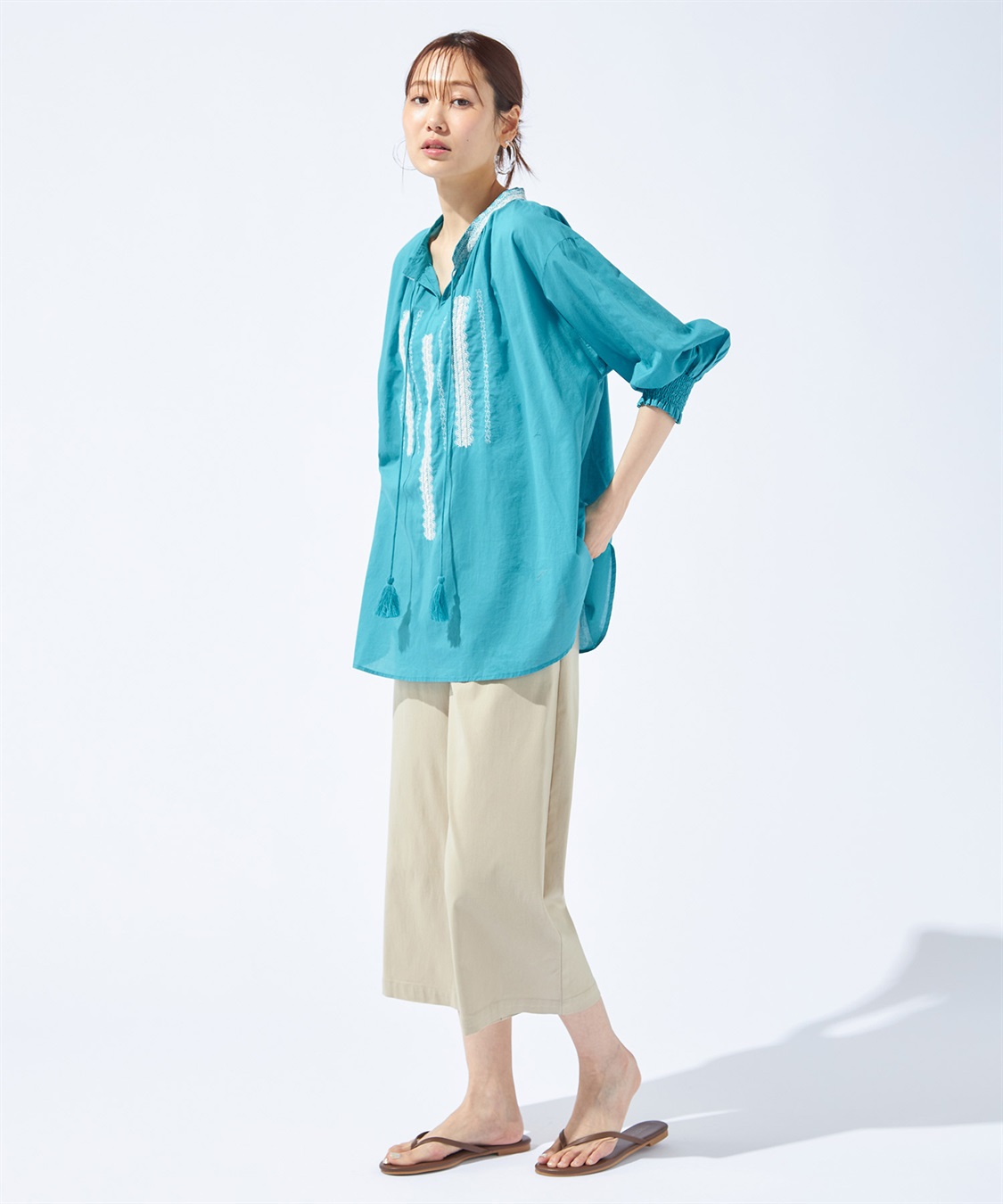 Petit Honfleur ギャザー刺しゅうブラウス_sub_16