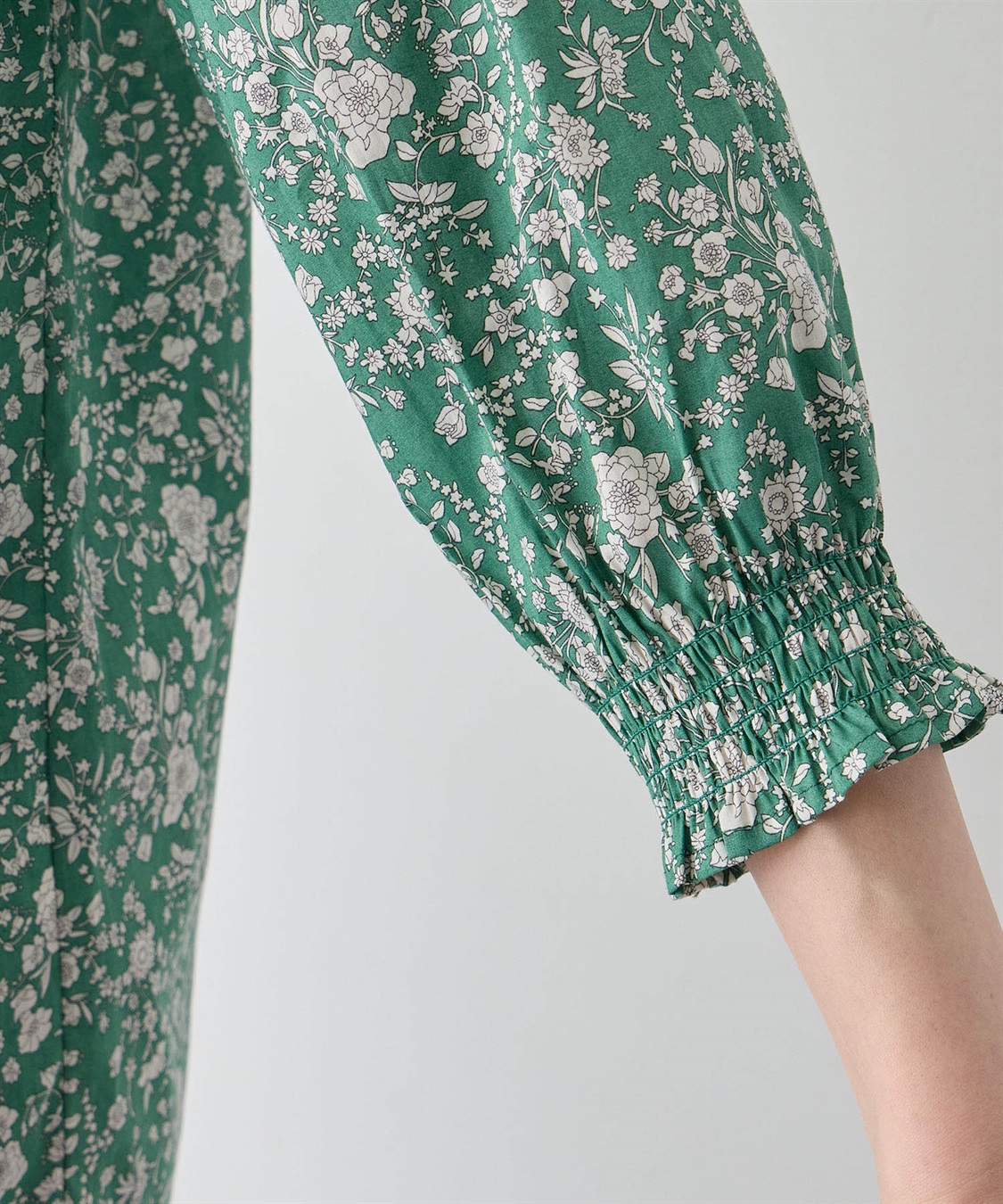 Petit Honfleur リバティプリントギャザーブラウス_sub_8