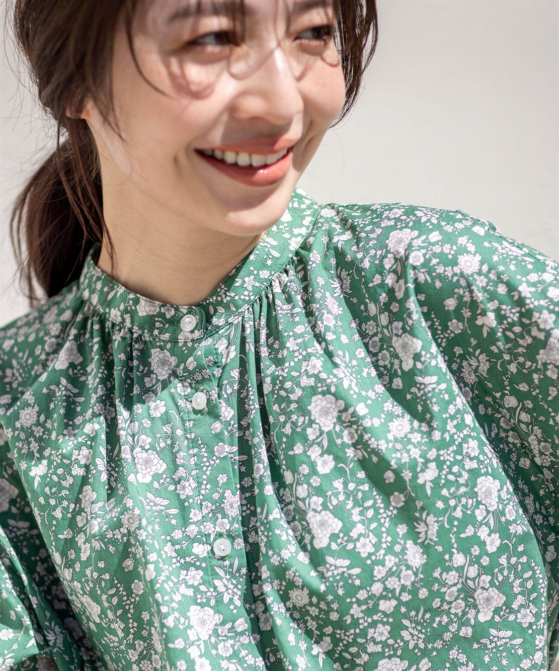 Petit Honfleur リバティプリントギャザーブラウス_sub_9