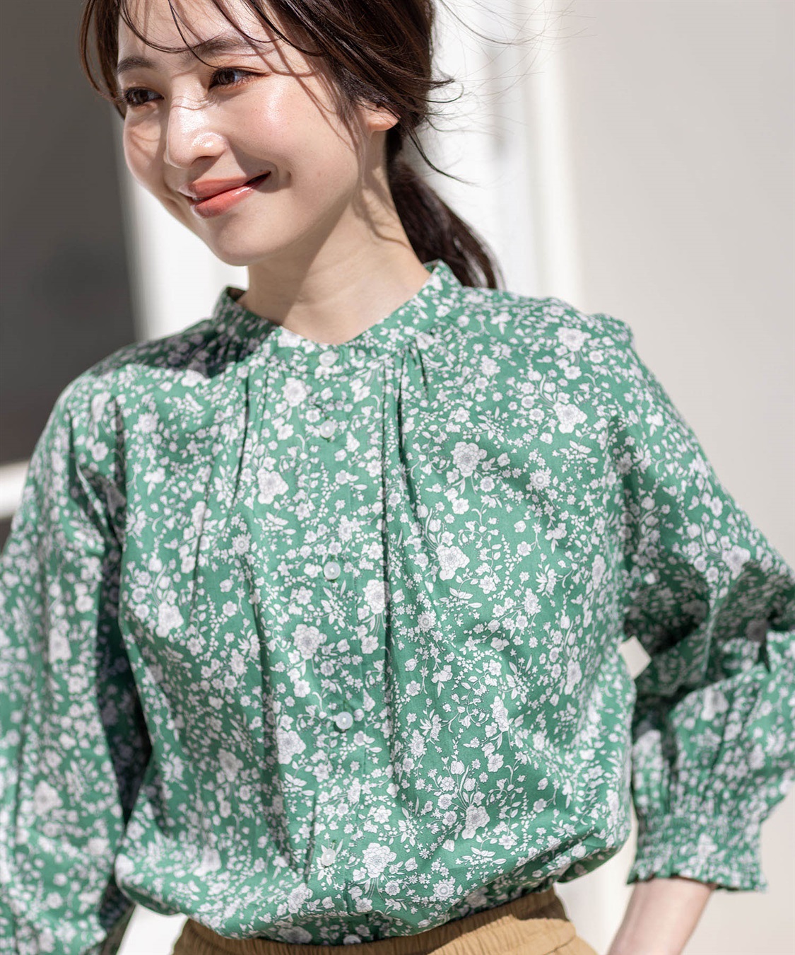 Petit Honfleur リバティプリントギャザーブラウス_sub_10