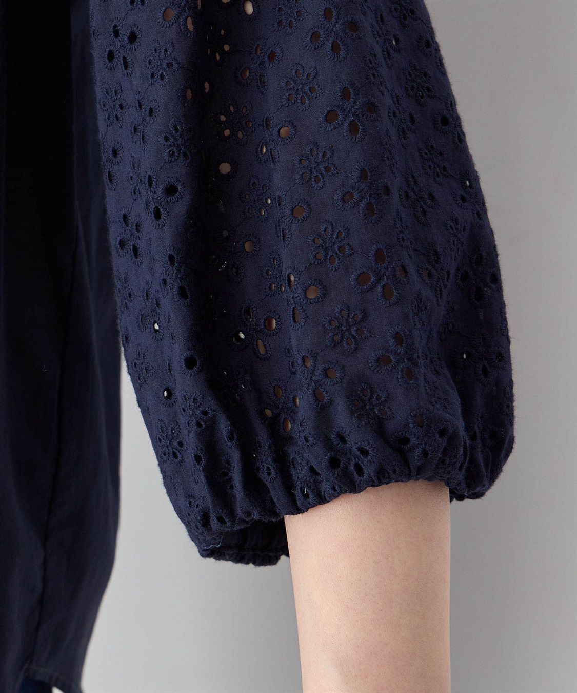 Petit Honfleur レーススリーブブラウス_sub_5