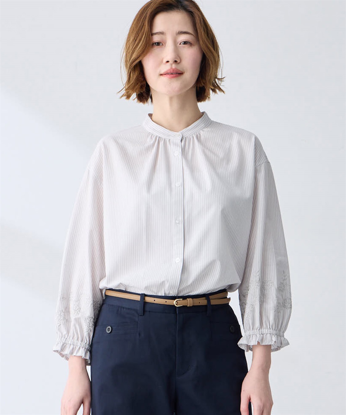 Petit Honfleur ストライプ袖刺しゅうブラウス_sub_2
