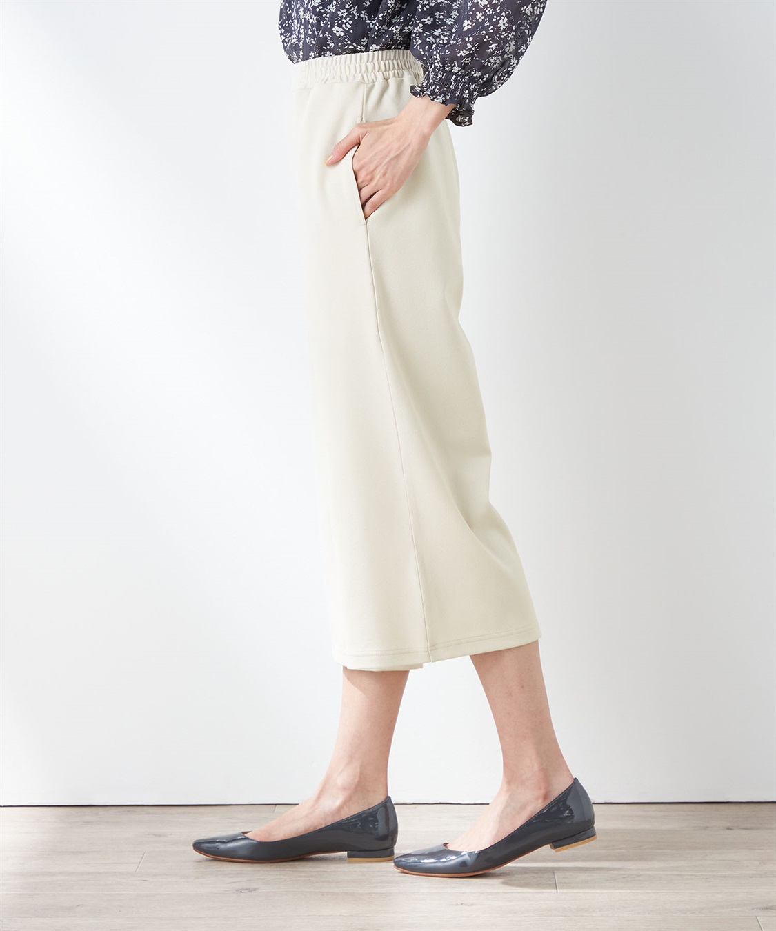   フレアパンツ　レトロ　大きいサイズ　XLサイズ　《美品》