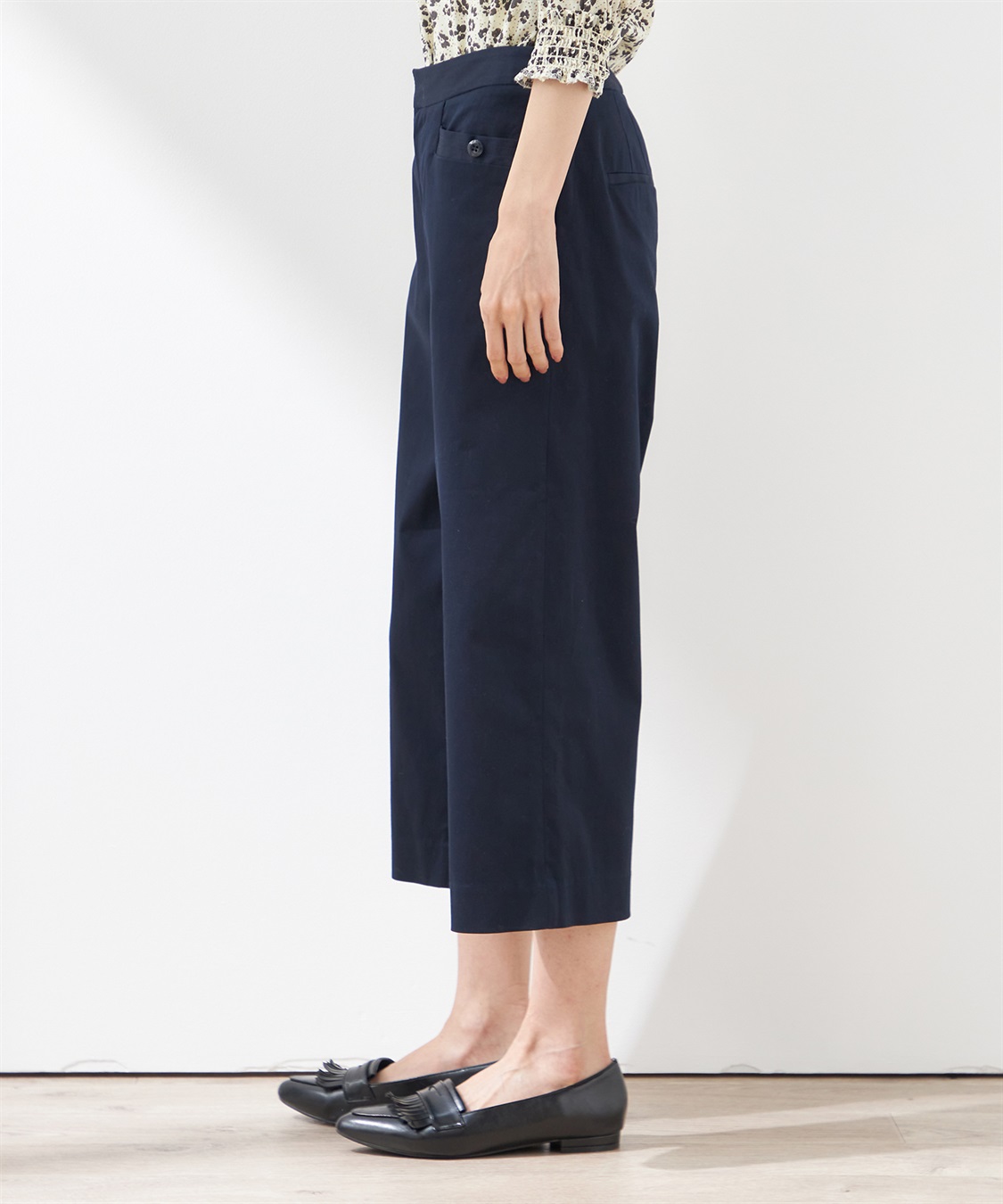 Petit Honfleur サテンストレッチパンツ_sub_2