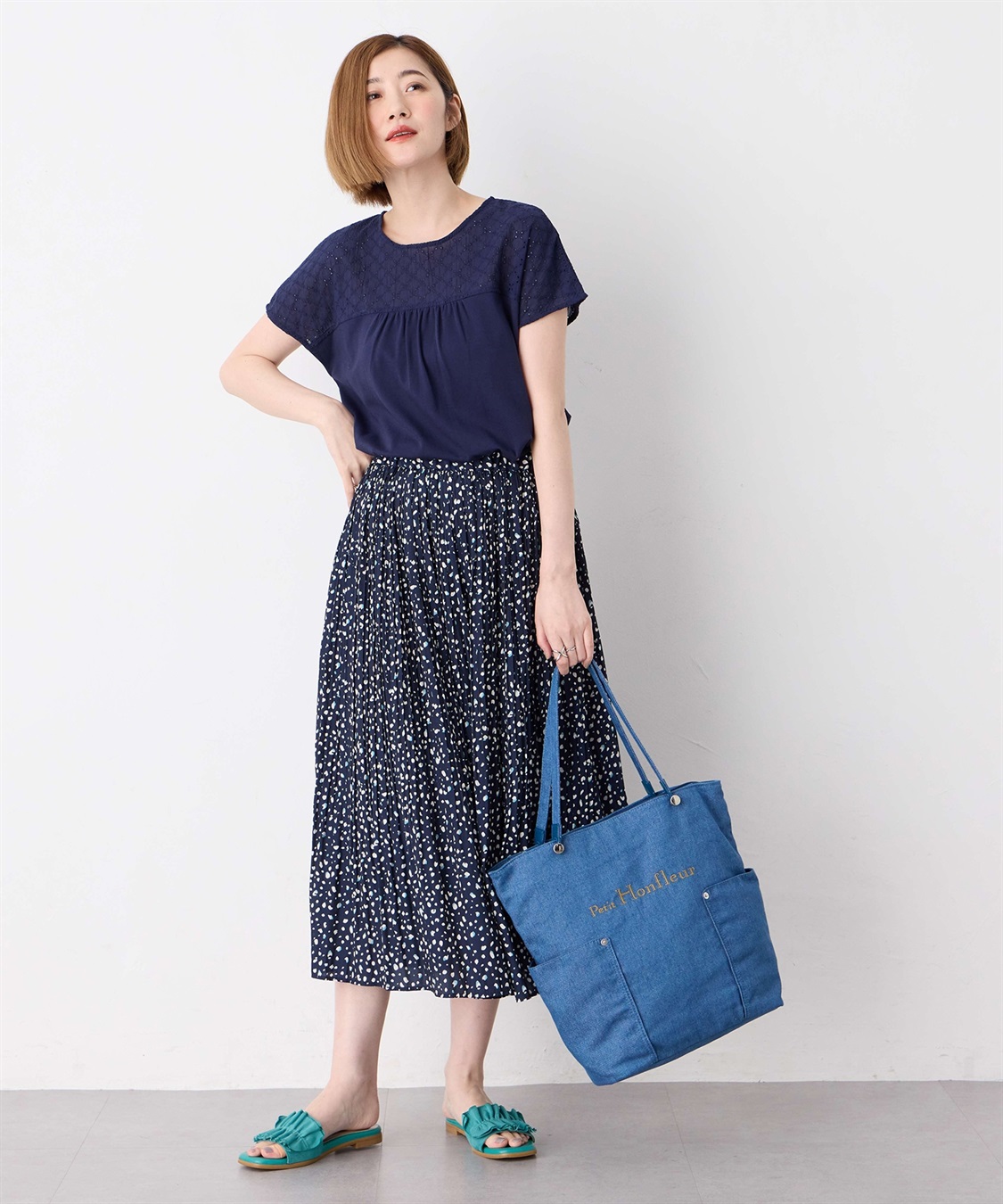 プリーツ使いスカート Petit Honfleur｜クロスプラス公式通販サイト