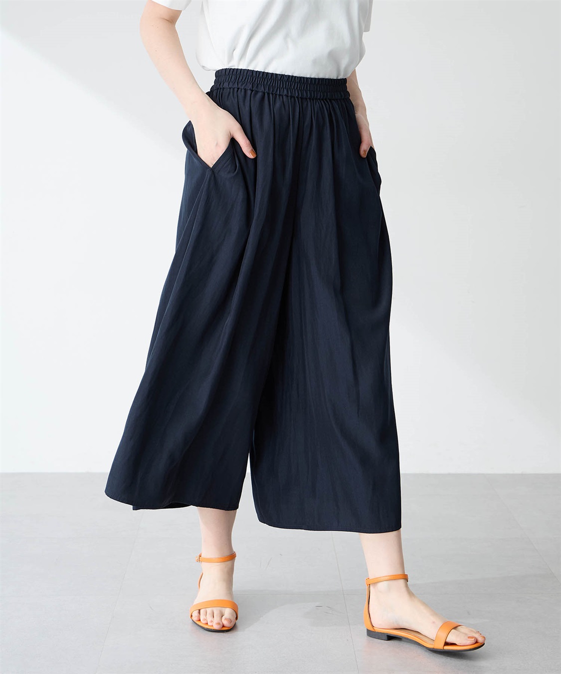 すご楽シリーズ】サテン風ワイドパンツ【接触冷感・ウエストゴム