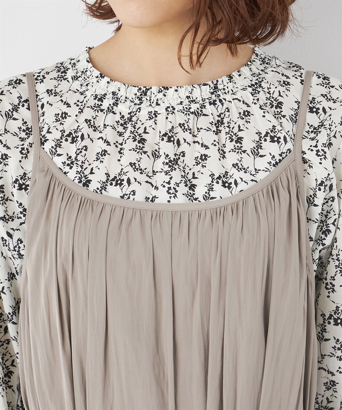 Petit Honfleur サテンキャミワンピース_sub_3