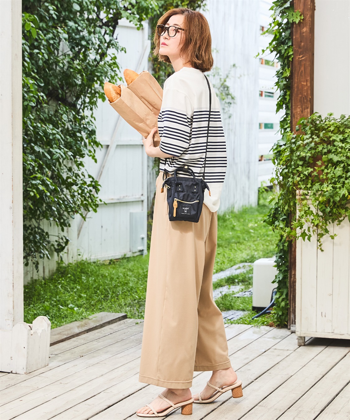 アネロ2WAYスマホポーチ Petit Honfleur｜クロスプラス公式通販サイト