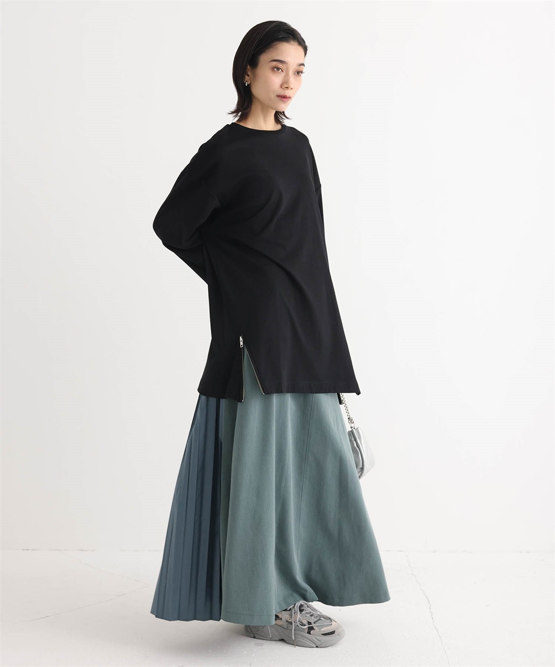 ONE‘S TRUE ZIPヘムプルオーバー_sub_26