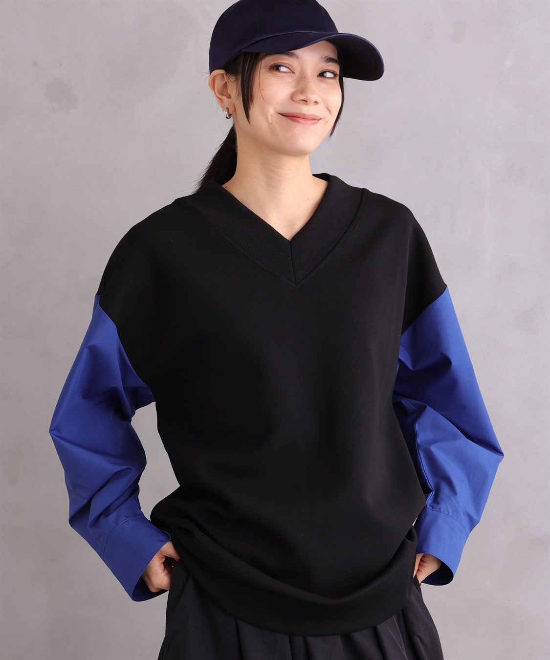 ONE‘S TRUE Vネックスポーティープルオーバー_sub_19