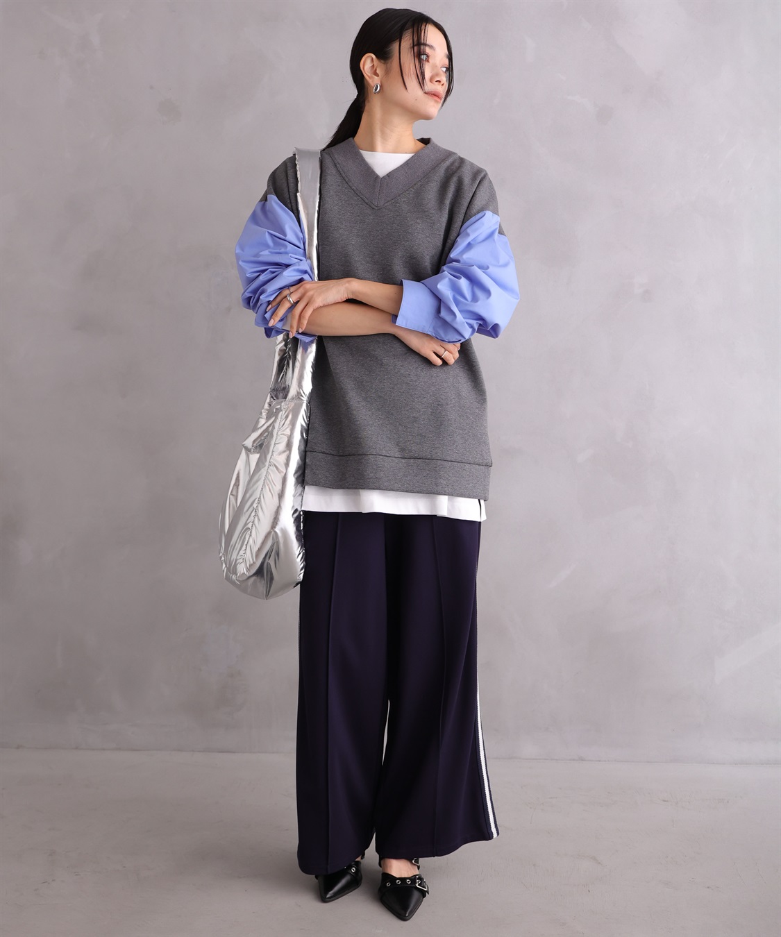 ONE‘S TRUE Vネックスポーティープルオーバー_sub_24