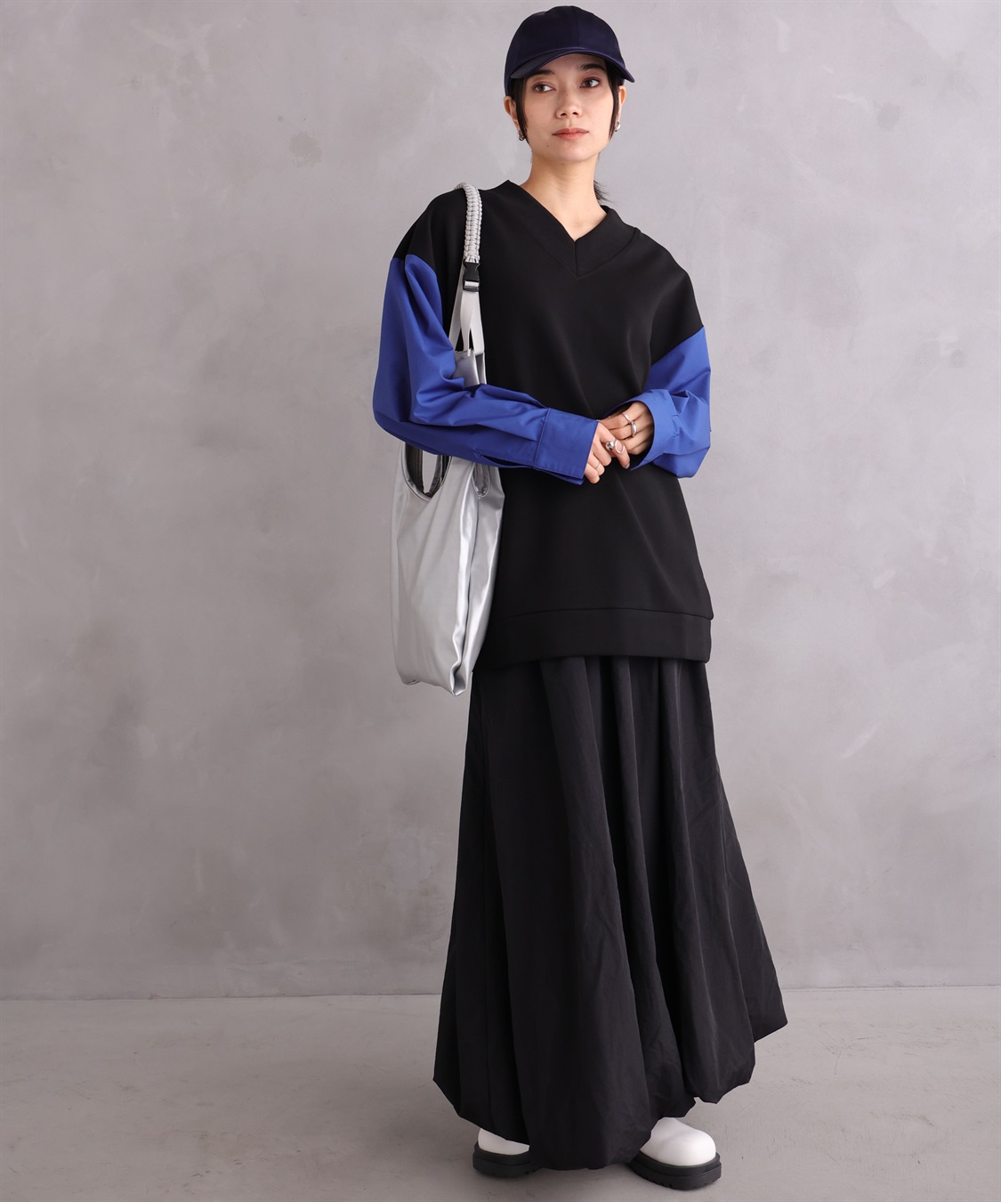 ONE‘S TRUE Vネックスポーティープルオーバー_sub_25