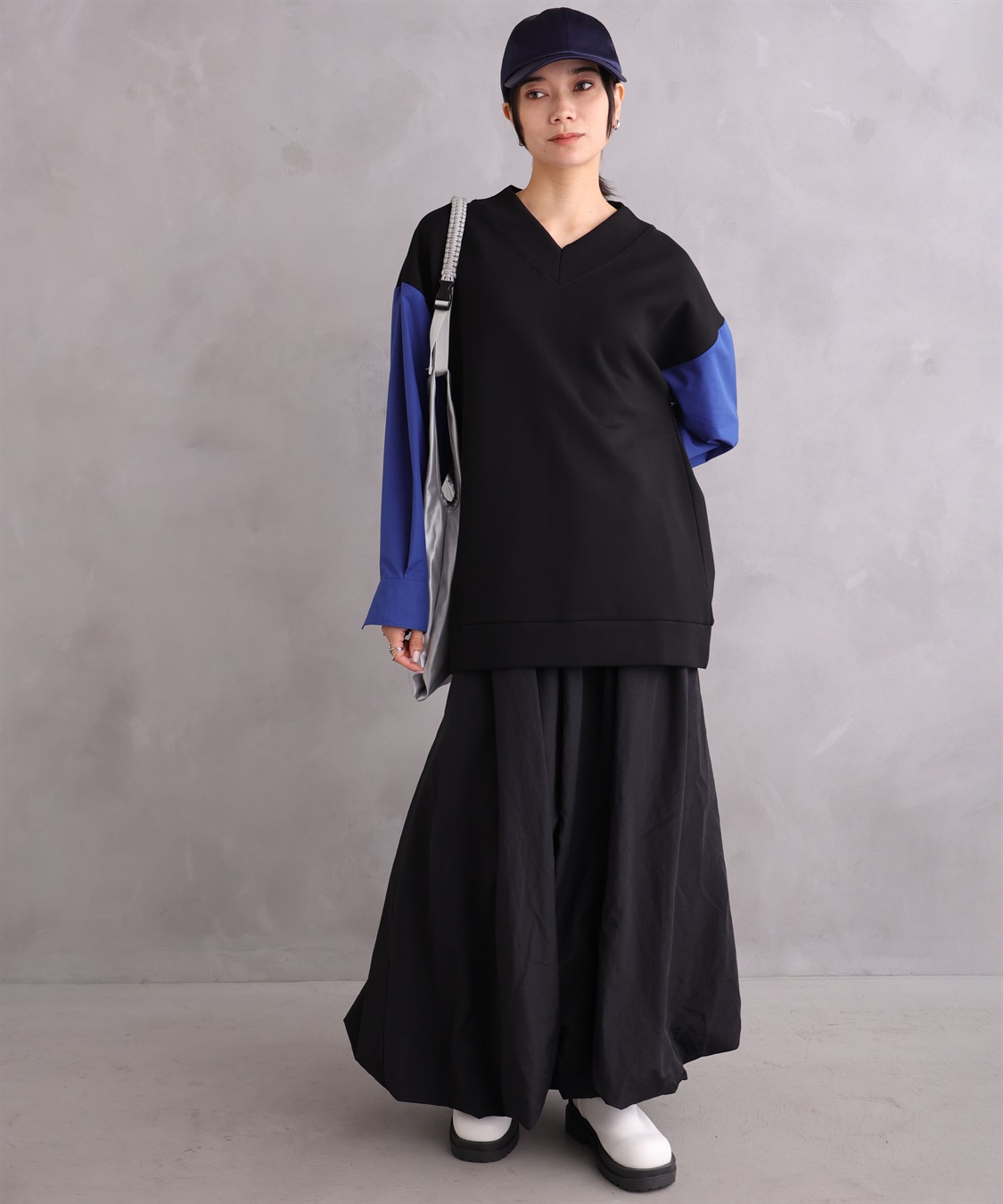 ONE‘S TRUE Vネックスポーティープルオーバー_sub_27